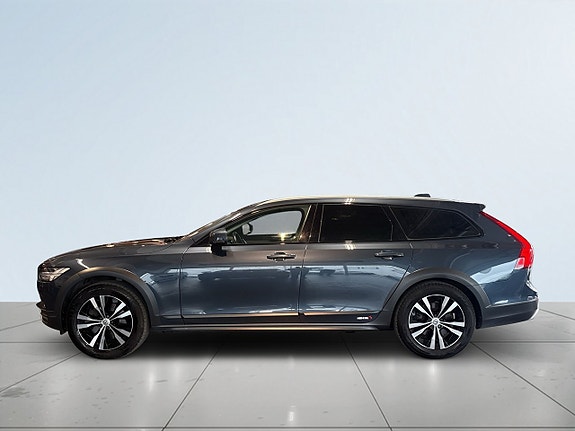 Volvo V90 Cross Country 4 of 5