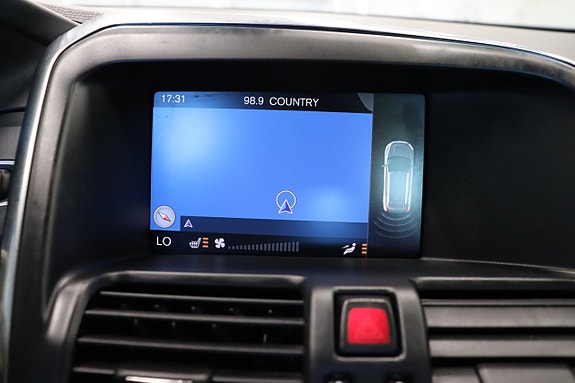 Volvo XC60 20 of 28