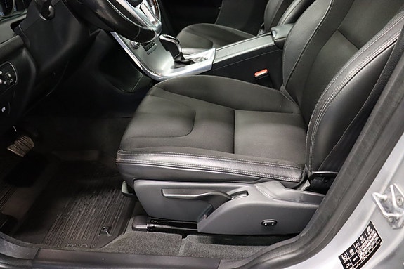 Volvo XC60 9 of 28