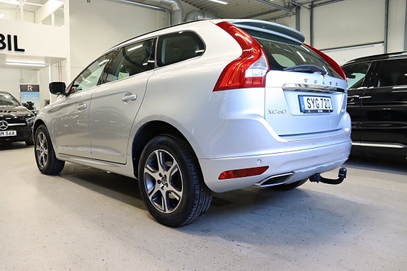 Volvo XC60 5 of 28