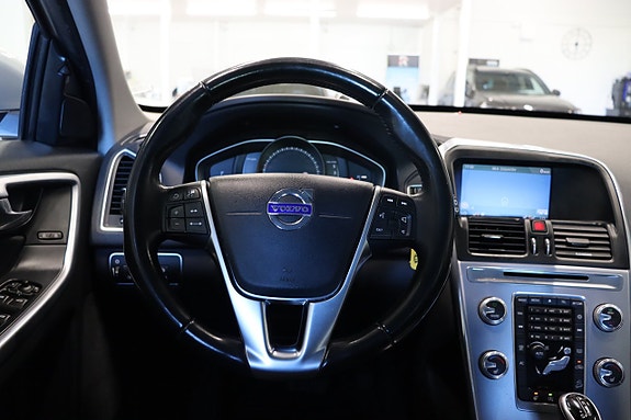 Volvo XC60 18 of 28