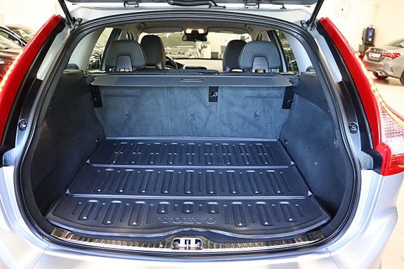 Volvo XC60 16 of 28