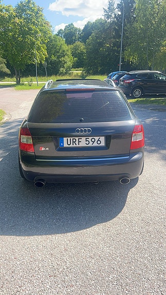 Audi S4 3 of 5