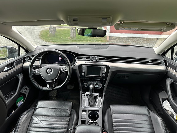 Volkswagen Passat 5 of 5