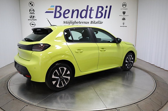 Peugeot 208 10 of 24