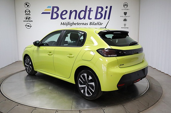 Peugeot 208 7 of 24