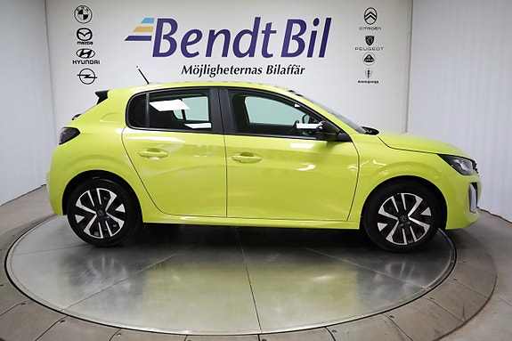 Peugeot 208 11 of 24