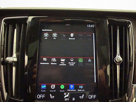 Volvo V90 Cross Country 18 of 30