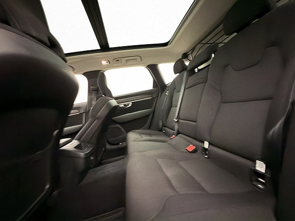 Volvo V90 Cross Country 28 of 30