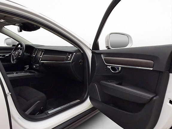 Volvo V90 Cross Country 27 of 30