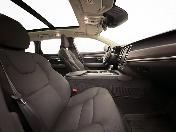 Volvo V90 Cross Country 26 of 30