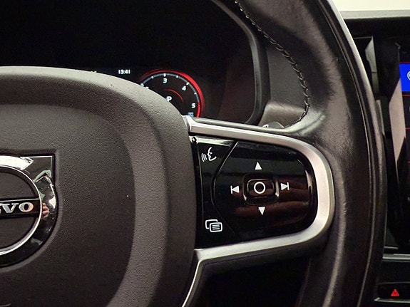 Volvo V90 Cross Country 16 of 30