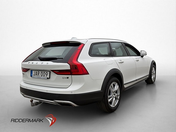 Volvo V90 Cross Country 8 of 30