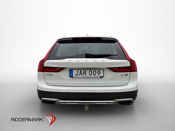Volvo V90 Cross Country 6 of 30