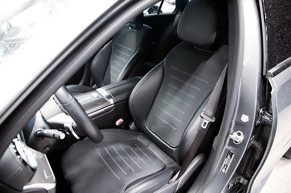 Mercedes-Benz C220 8 of 17