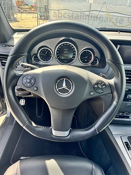 Mercedes-Benz E350 4 of 5