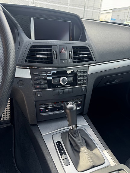 Mercedes-Benz E350 5 of 5