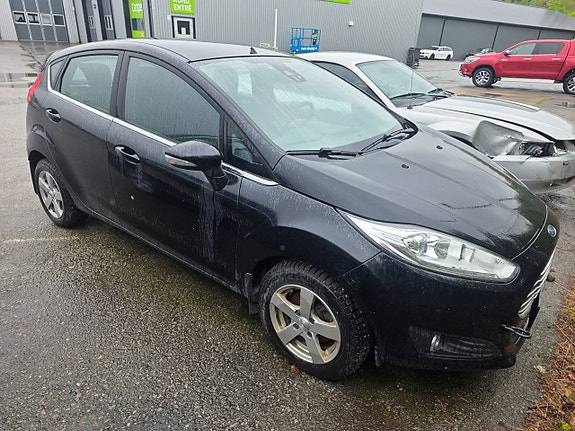 Ford Fiesta 3 of 6