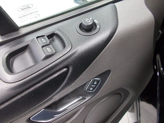 Ford Transit Custom 6 of 20