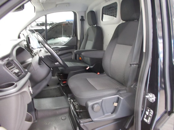 Ford Transit Custom 7 of 20