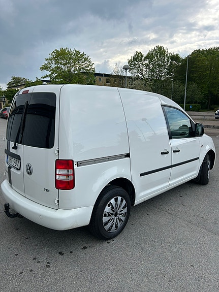 Volkswagen Caddy 4 of 5