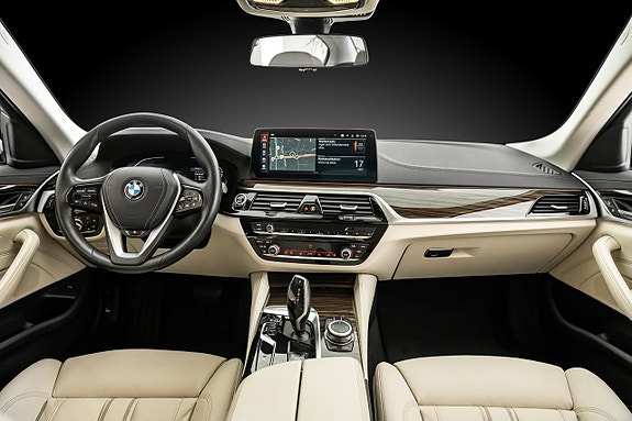 BMW 520d 8 of 21