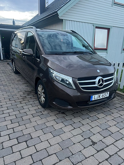 Mercedes-Benz V-Klass 2 of 5