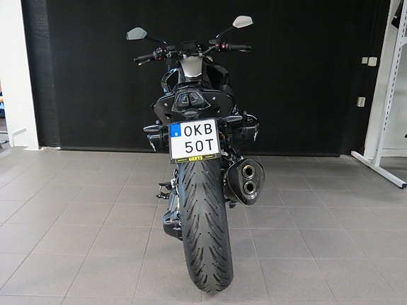 BMW R 1250 R TRIPLE BLACK 5 of 6