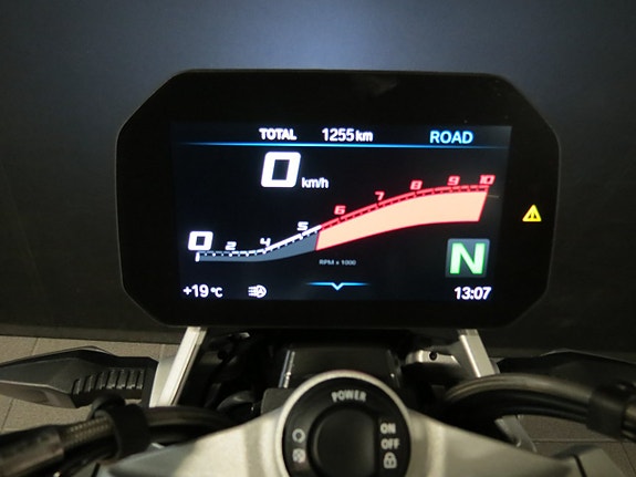 BMW R 1250 R TRIPLE BLACK 6 of 6