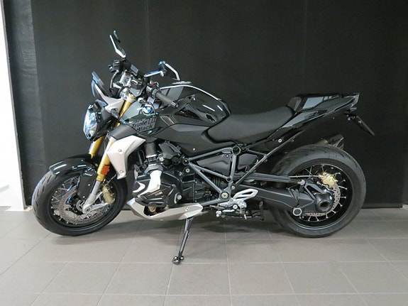 BMW R 1250 R TRIPLE BLACK 2 of 6
