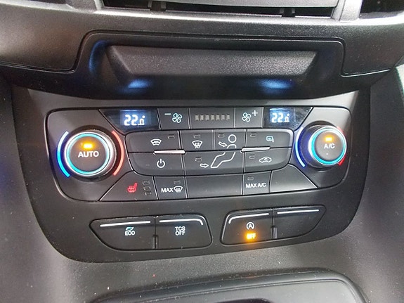 Ford Transit Connect 12 of 22