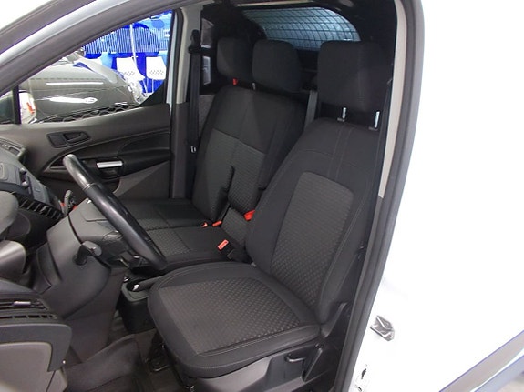 Ford Transit Connect 7 of 22