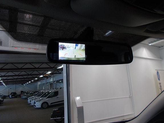 Ford Transit Connect 13 of 22