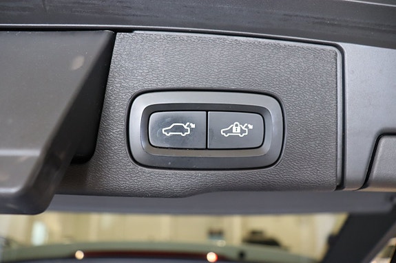 Volvo XC60 7 of 30
