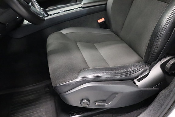 Volvo XC60 9 of 30
