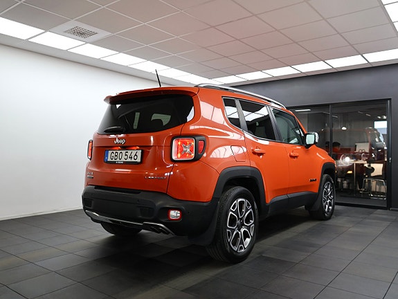 Jeep Renegade 6 of 27