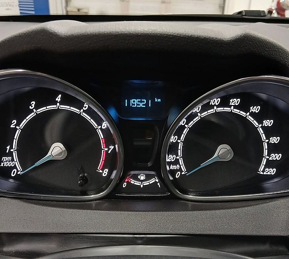 Ford Fiesta 8 of 18