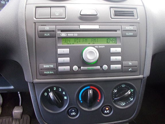 Ford Fiesta 9 of 16