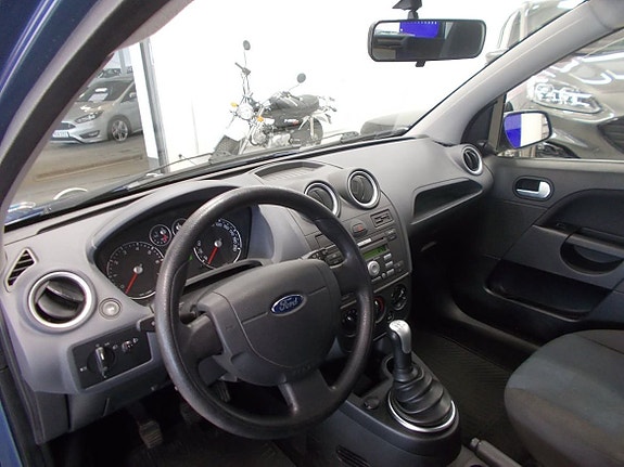 Ford Fiesta 5 of 5