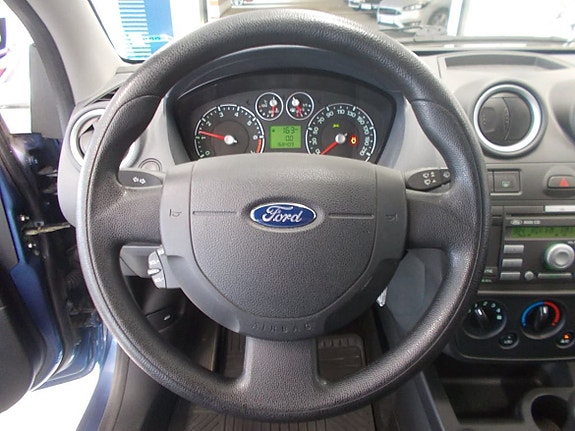 Ford Fiesta 7 of 16