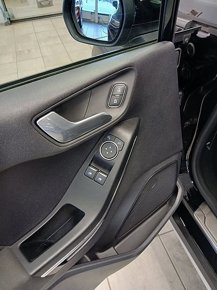 Ford Fiesta 10 of 20