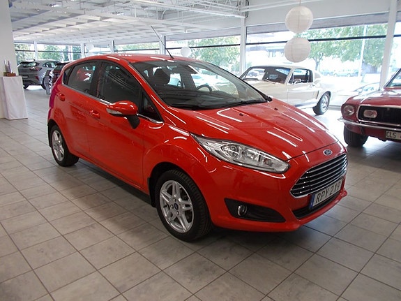 Ford Fiesta 2 of 5