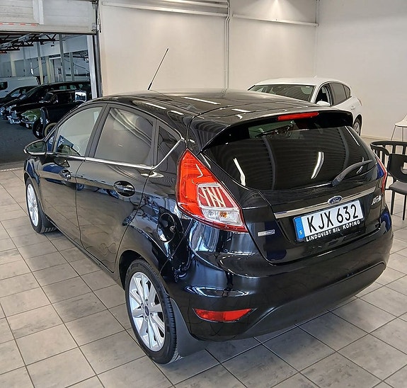 Ford Fiesta 5 of 5