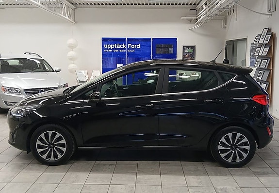 Ford Fiesta 2 of 5