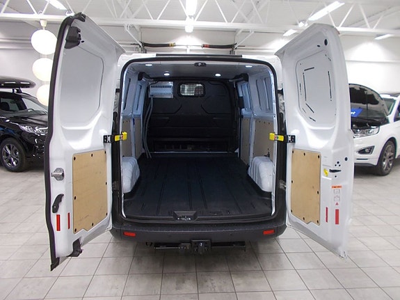 Ford Transit Custom 16 of 20