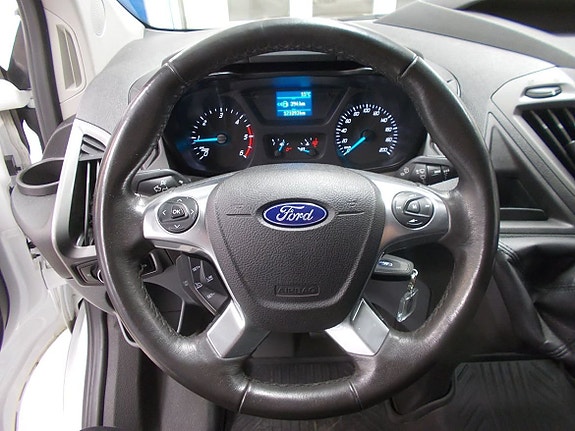 Ford Transit Custom 7 of 20