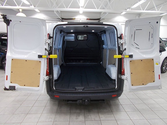 Ford Transit Custom 17 of 20