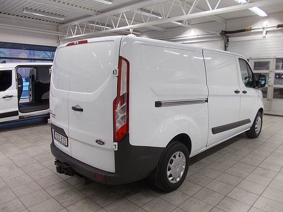 Ford Transit Custom 3 of 5