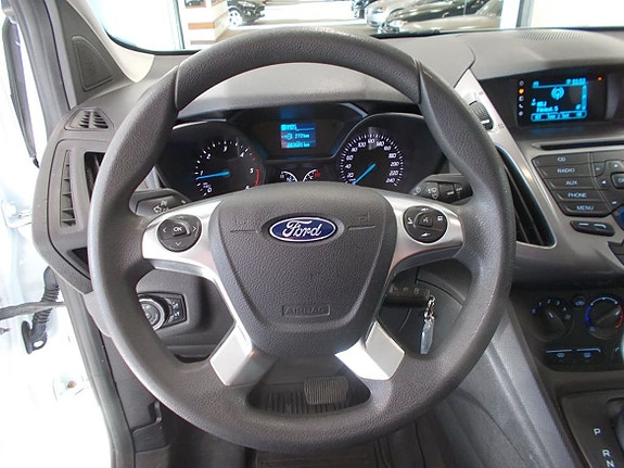 Ford Transit Connect 8 of 23