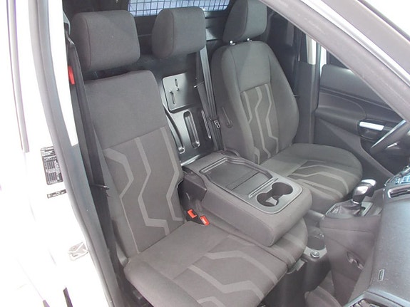 Ford Transit Connect 15 of 23